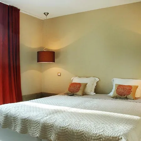 Sleeps 16 Pool Wifi